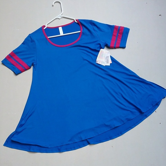 LuLaRoe Tops - New Lularoe Varsity Striped Sleeved Top Size XS